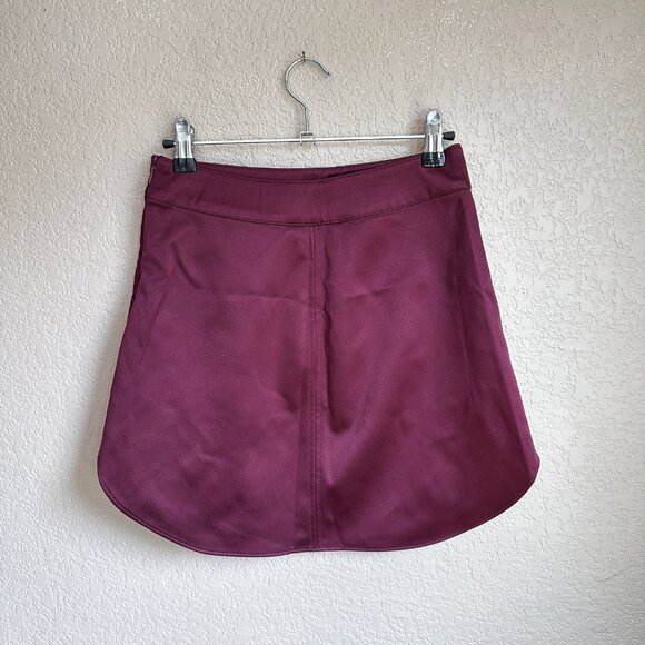 NWT H&M Burgundy Satin Pocket Skirt - Picture 5 of 16